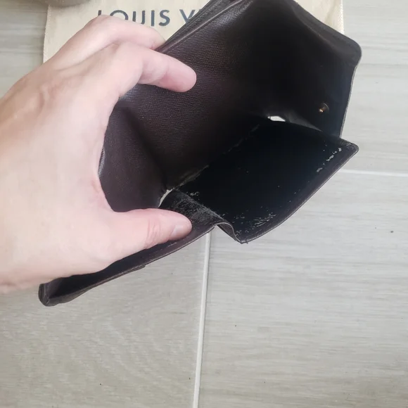 LOUIS VUITTON - wallet - Picture 16 of 16